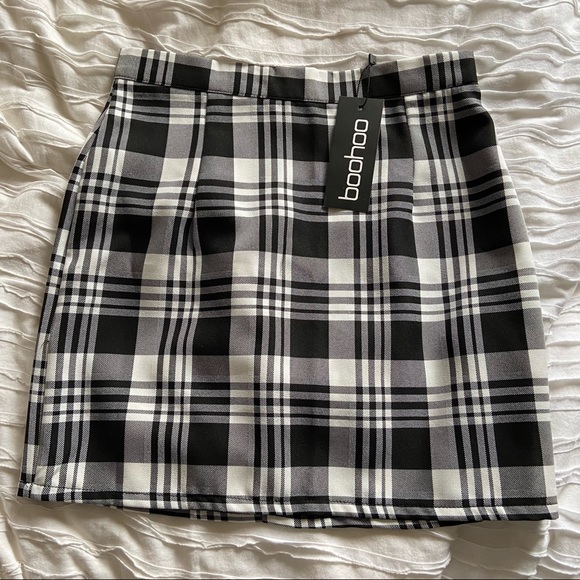 Plaid A-line Mini Skirt - Picture 2 of 4